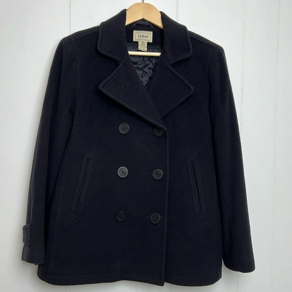 L.L.Bean 100% Lambswool Button Up Thinsulate Pea Coat